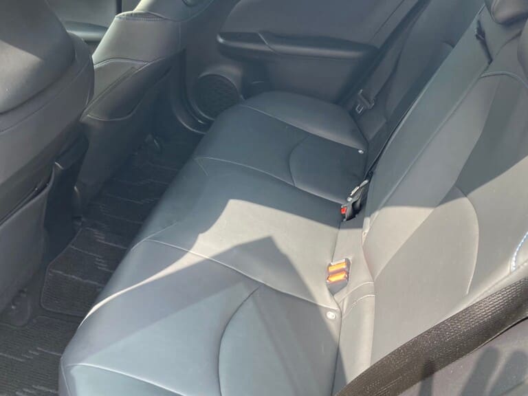 Prius-late-S-Touring-back-seat